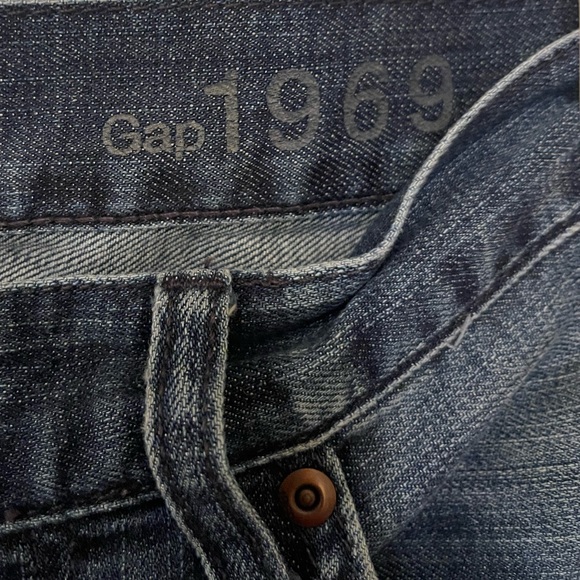 Gap Slim Jeans - Picture 2 of 5